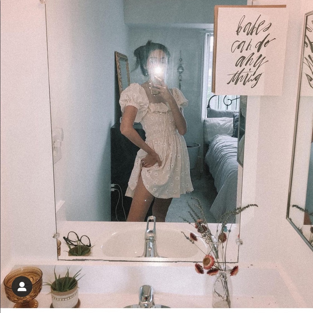 Daisy dress
